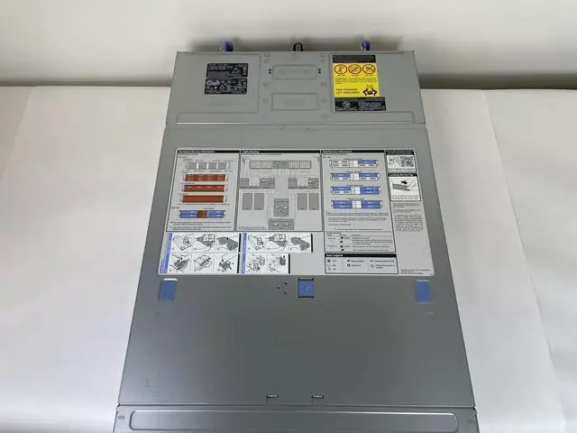 Alt view image 2 of 7 - DELL C6400 SERVER 4x C6420 NODES 2x GOLD 5215 4x32GB PC4-3200AA H730P MINI +RAIL