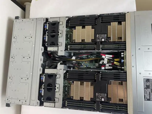 Alt view image 3 of 7 - DELL C6400 SERVER 4x C6420 NODES 2x GOLD 5215 4x32GB PC4-3200AA H730P MINI +RAIL