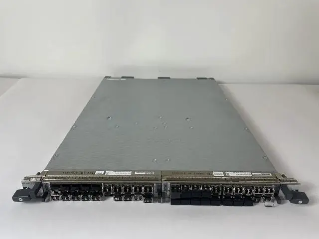 Alt view image 3 of 7 - Juniper MX-MPC2-3D MX-MPC2-3D Modular Port Concentrator