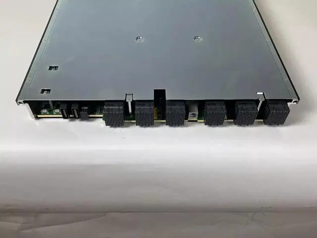 Alt view image 5 of 5 - JUNIPER QFX10000-30C 30-PORT 1000G QSFP28 / 24-PORT 40G QSFP+ 6-PORT 100G