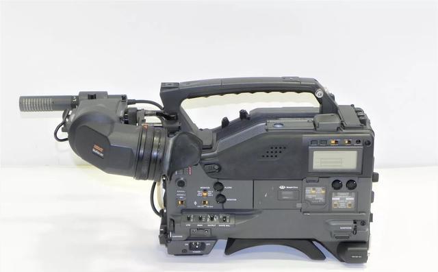 Alt view image 7 of 13 - Sony HDW-750 HDCAM HD Video Camera Digital HDVS Camcorder