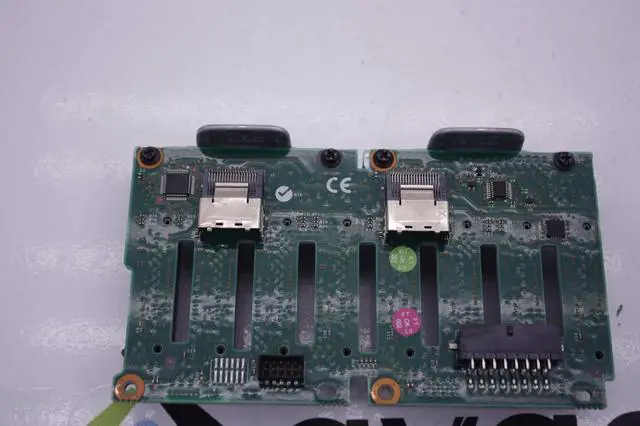 Alt view image 4 of 8 - IBM 69Y0650  Sas Hard Drives Backplane For System X3650 M3