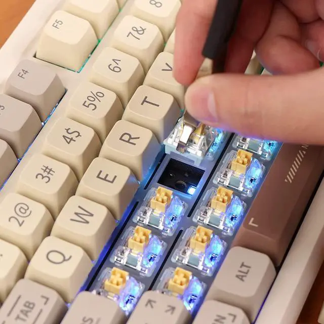 Alt view image 5 of 7 - EPOMAKER RT100 97 Keys Gasket BT5.0/2.4G/USB-C Mechanical Gaming Keyboard with Customizable Display Screen, Knob, Hot Swappable Socket, 5000mAh Battery for Win/Mac(Epomaker Flamingo Switch)