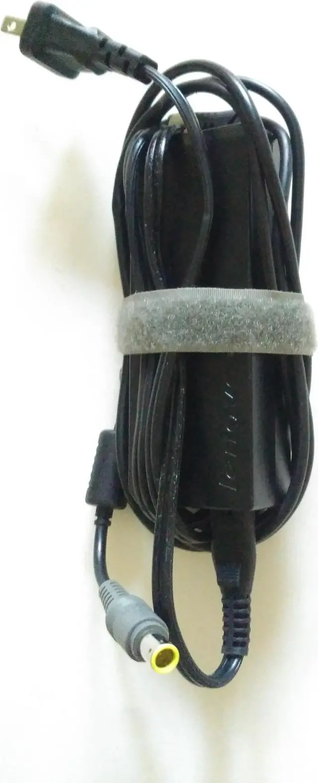 Main image of Genuine OEM Adapter Charger Power Cord for Lenovo Thinkpad T400 T410 T410i T400s T420 T420s T500 T510 T510i T530 417032U SL300 SL400 L412 L420 L430 L512 L530 R400 Laptops