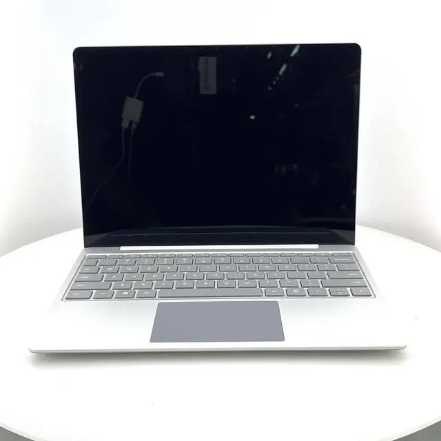 Main image of Microsoft	Surface Go 1943 12.4" Intel Core i5-1035G1@1.0GHz	16GBRAM 256GB SSD Win 11 Pro