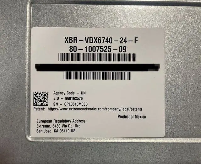 Alt view image 2 of 2 - Extreme VDX 6740 XBR-VDX6740-24-F 48x 10GbE SFP+ & 4x 40GbE QSFP Port + RAILS
