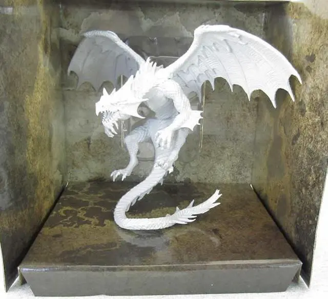 Alt view image 6 of 18 - Pathfinder Deep Cuts Gargantuan White Dragon Unpainted WizKids
