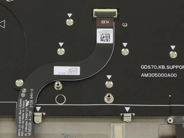 Alt view image 5 of 6 - New Spanish Dell OEM Alienware x17 R1 x17 R2 Palmrest Keyboard Assembly 35TNW