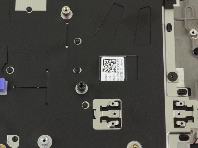 Alt view image 5 of 7 - New Spanish OEM Alienware m17 R5 AMD Palmrest Keyboard Assembly 7X7FH
