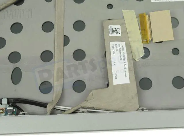 Alt view image 3 of 4 - New Dell OEM Latitude E6420 14" LCD Back Cover Lid Assembly  Hinges MJDVY