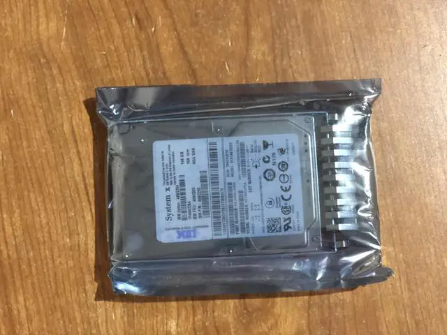 Alt view image 3 of 4 - IBM 44W2294 146GB 15K 6GBPS SAS 2.5 SFF HS - 44W2295