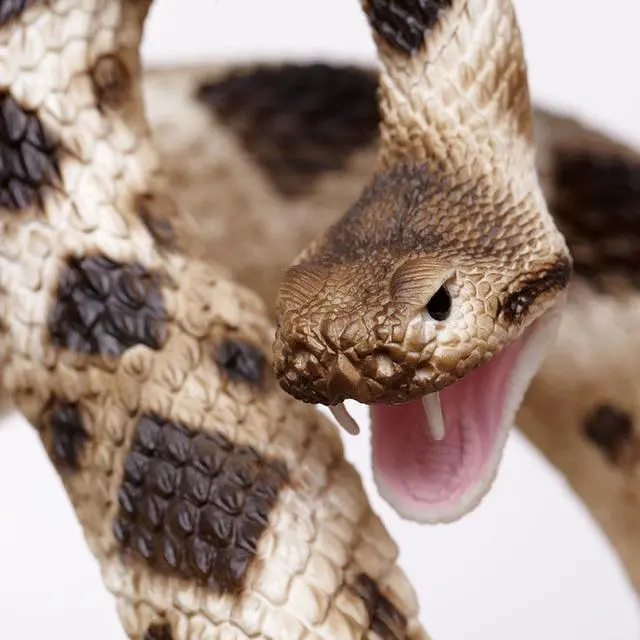 Alt view image 6 of 9 - Eastern Diamondback Rattlesnake Incredible Creatures Figure Safari Ltd