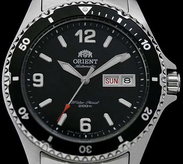 Alt view image 2 of 20 - Orient Mako II FAA02001B9 200 Meter Japanese Automatic Diving Watch