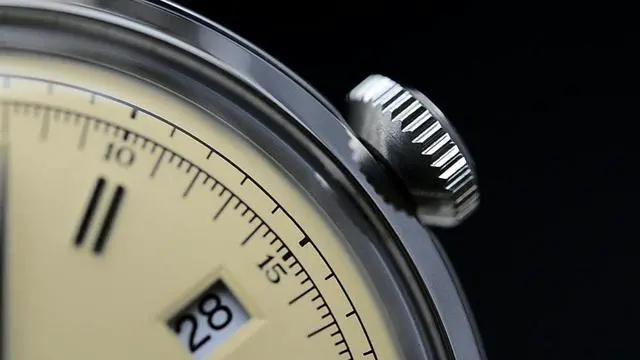 Alt view image 5 of 19 - Orient Second Generation Bambino Version II FAC00009N0 Creme Dialed Classic Watch