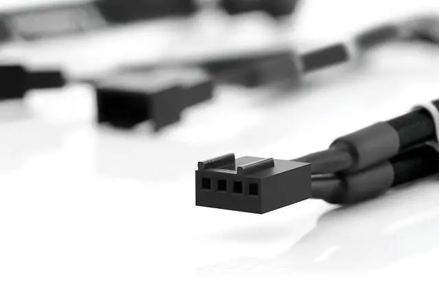 Alt view image 2 of 2 - Noctua NA-SYC1 chromax.black, 4 Pin Y-Cables for PC Fans (Black)