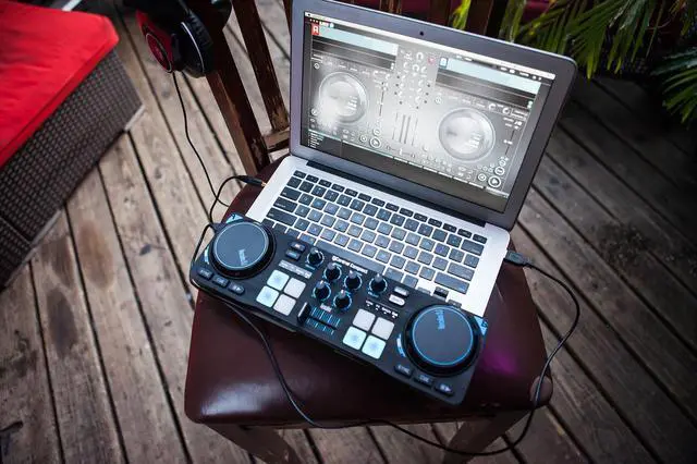 Alt view image 7 of 20 - Hercules 4780843 DJControl Compact super-mobile USB Controller with 8 Trigger Pads and 2 Virtual Turntable Decks