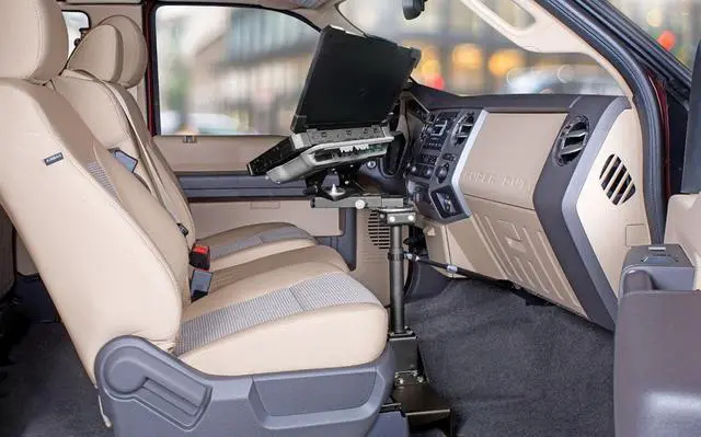 Alt view image 3 of 4 - Gamber Johnson 7170-0133 2011-Ford F-250 to F-550 Super Duty (2011-2016), Ford F-650/750 Super Duty (2011 and newer) Pedestal System Kit