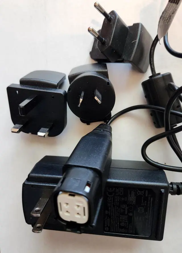 Alt view image 3 of 3 - Sierra Wireless AirLink MG90 Router AC Wall Charger - 6001023