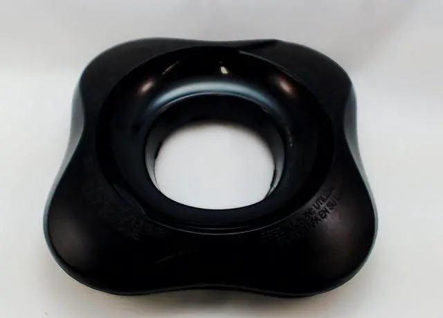 Main image of Sunbeam 110403-000-090 Clover Jar Cover, Black
