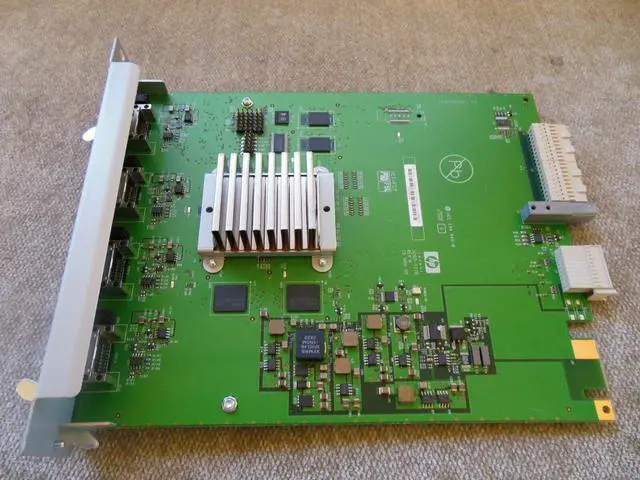 Alt view image 2 of 2 - HP J8708A 4-Port 10GbE CX4 zl Module Duplex for ProCurve Switch HSS