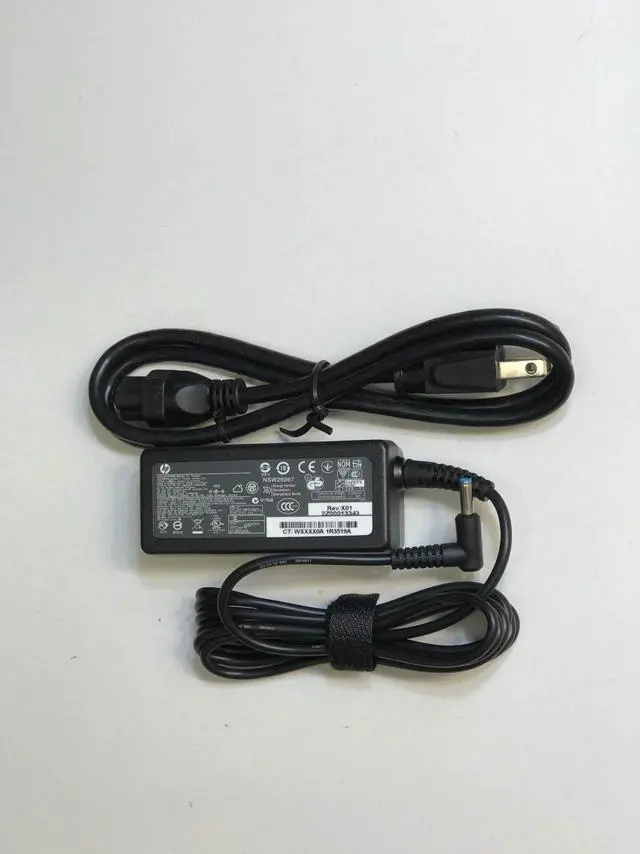 Main image of NEW Genuine HP Spectre 13-4102DX x360 N5R94UA 45W AC Power Charger Adapter