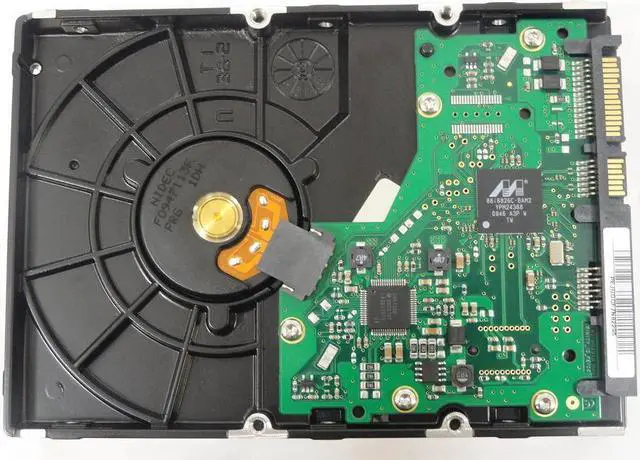 Alt view image 3 of 8 - SAMSUNG Hd083Gj Spinpoint 80Gb 7200Rpm 8Mb Buffer 3.5Inch Sataii Hard Disk Drive
