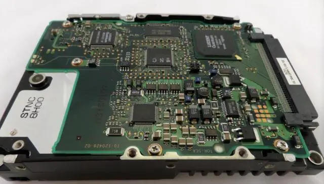 Alt view image 5 of 7 - HP BD00912578 9.1Gb 10000Rpm 80Pin Ultra2 Scsi 3.5Inch Hot Pluggable Hard Drive With Tray