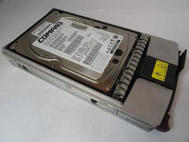 Alt view image 3 of 4 - CA05668-B32200DC FUJITSU 18.2 GB SCSI HARD DRIVE