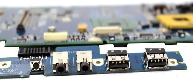 Alt view image 4 of 7 - Dell XPS M2010 Intel 945PM DDR2 2 Slots Laptop Motherboard CG571 0CG571