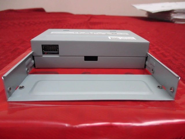 Alt view image 4 of 4 - New OEM Genuine Dell 19 way Media and Flash Card Reader W816M W812M G7V21