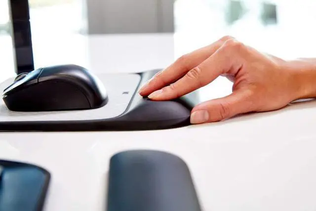 Alt view image 5 of 6 - 3M Precise Mouse Pad with Gel Wrist Rest, Soothing Technology and Satin...