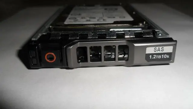 Main image of Dell RMCP3 1.2TB 10000RPM 6Gb/s 2.5" SAS Hard Drive ST1200MM0007