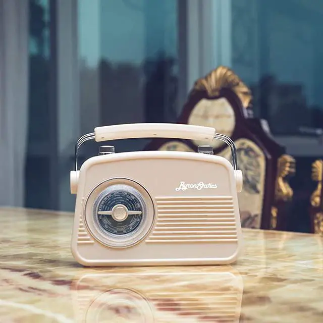 Alt view image 7 of 7 - Radio FM AM Portable Radios Vintage Stable Reception Easy Use Dual Power Operation Big Handle Large Knob AC Adaptor Metal Antenna Headset Jack for Home Car Office Good Gift Cream