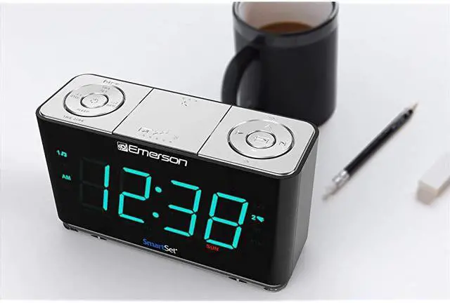Alt view image 6 of 7 - SmartSet Alarm Clock Radio with Bluetooth Speaker Charging StationPhone Chargers with USB port for iPhoneiPadiPodAndroid and Tablets ER100301