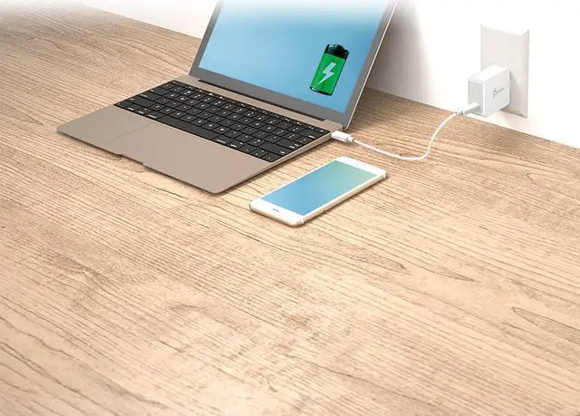 Alt view image 6 of 9 - j5create 30W PD USB-C™ Wall Charger