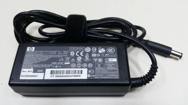 Alt view image 2 of 2 - 463958-001 / 519329-001 HP 65 WATT AC SMART POWER ADAPTER