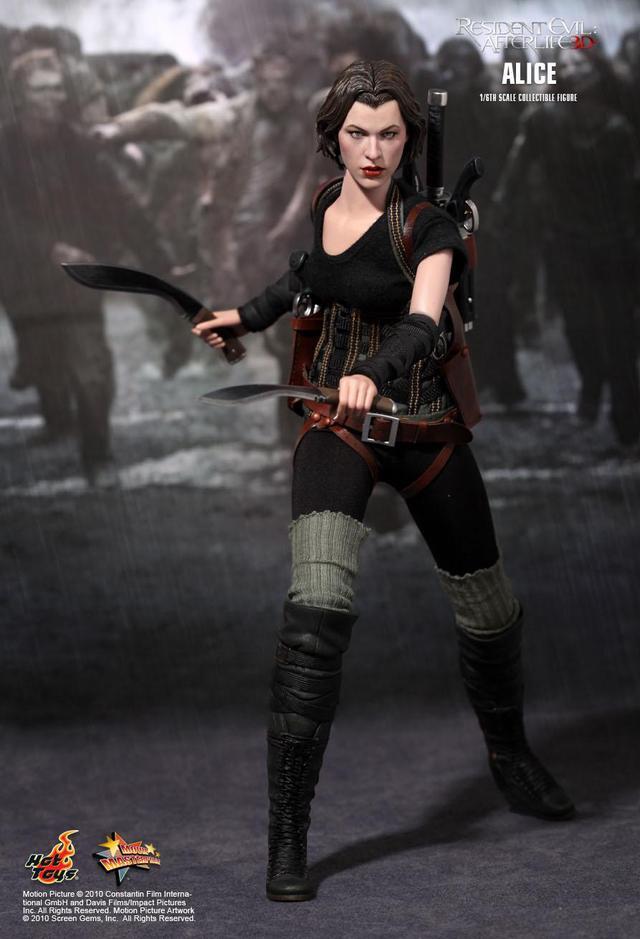Alt view image 5 of 11 - HOT TOYS 1/6 RESIDENT EVIL AFTERLIFE BIOHAZARD MMS139 ALICE ACTION FIGURE