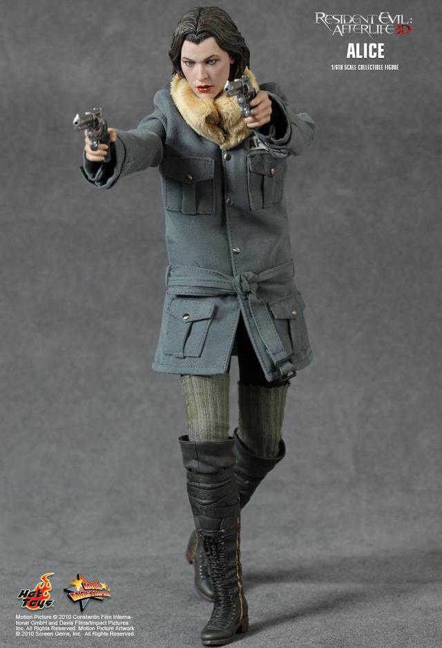 Alt view image 3 of 11 - HOT TOYS 1/6 RESIDENT EVIL AFTERLIFE BIOHAZARD MMS139 ALICE ACTION FIGURE