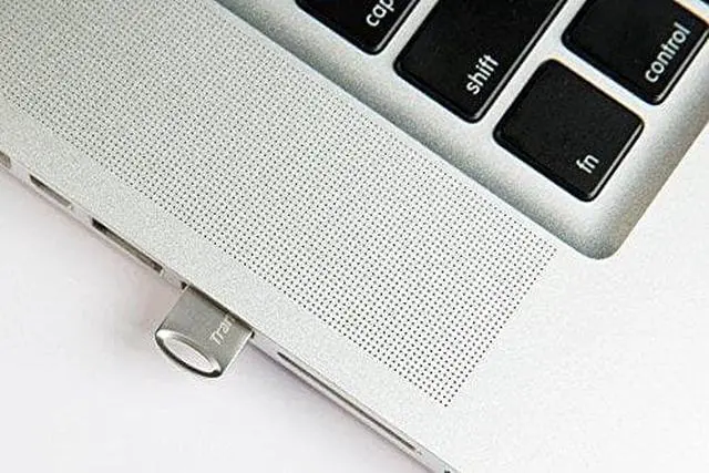 Alt view image 4 of 11 - Transcend 64GB JetFlash 710 USB 3.1/3.0 Flash Drive (TS64GJF710S)