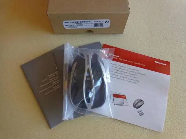 Alt view image 6 of 8 - Microsoft Bluetooth Notebook Mouse 5000 - Black