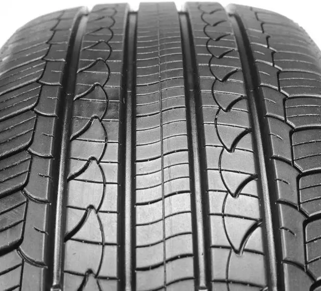 Alt view image 8 of 11 - 205/70R16 96H SL - Nexen N'Priz AH8 Touring All Season Tire