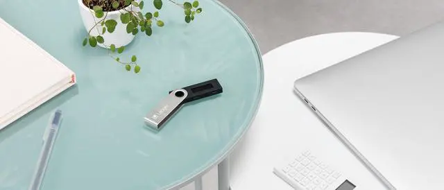 Alt view image 2 of 6 - Ledger Nano S - Cryptocurrency Hardware Wallet - Bitcoin, Ethereum, Ripple, Altcoins ERC Tokens