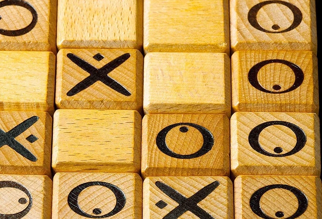 Alt view image 5 of 6 - Quixo Board Game | Abstract Strategy Game for Families and Adults | Ages 8+ | 2 to 4 Players | 15 Minutes