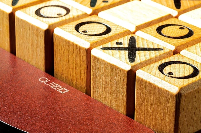 Alt view image 6 of 6 - Quixo Board Game | Abstract Strategy Game for Families and Adults | Ages 8+ | 2 to 4 Players | 15 Minutes