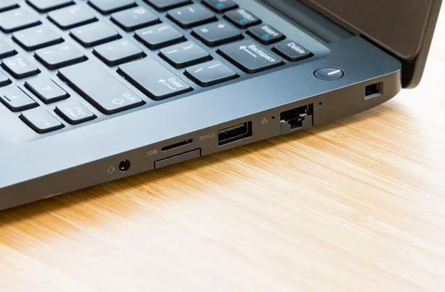 Alt view image 5 of 9 - DELL Laptop Latitude 7490 (Y5JRM) Intel Quad Core i7 8th Gen 8650U (1.90 GHz) - 16 GB Memory - 256 GB SSD - Intel UHD Graphics 620 14.1" - Windows 10 Pro 64bit - Webcam - Under warranty till Nov 2022