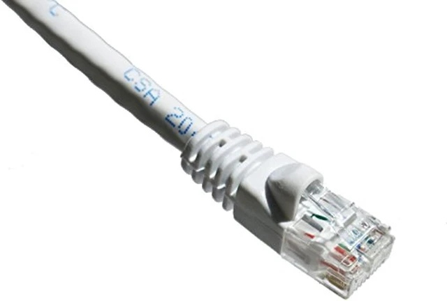 Main image of AXIOM 6FT CAT6 550MHZ PATCH CABLE MOLDED BOOT (WHITE)
