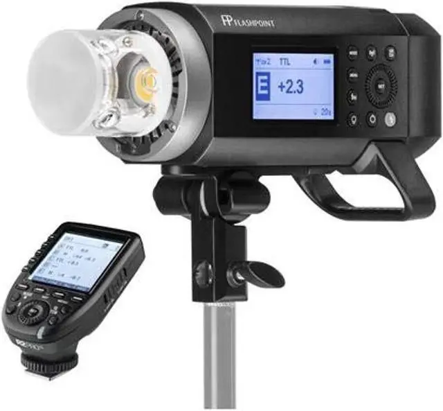 Main image of flashpoint xplor 400pro ttl r2 battery-powered monolight with r2 pro transmitter for fujifilm and bowens mount adapter - godox