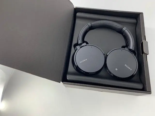 Alt view image 11 of 15 - Sony 950N1 Extra Bass Wireless Bluetooth Noise Cancelling Headphones - XB950N1