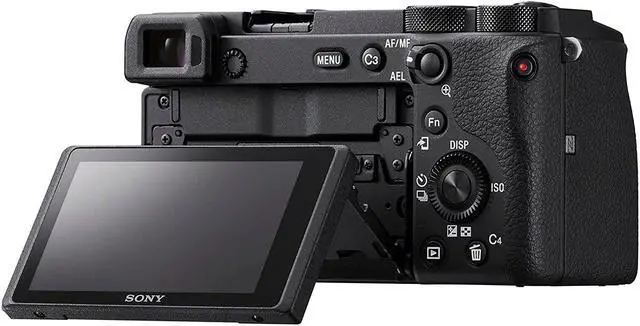 Alt view image 12 of 20 - Sony Alpha a6600 Mirrorless Digital Camera with 18-135mm Lens