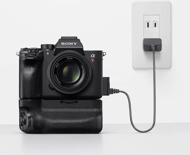 Alt view image 11 of 20 - Sony Alpha a7R IV Mirrorless Digital Camera (Updated Version) #ILCE7RM4A/B